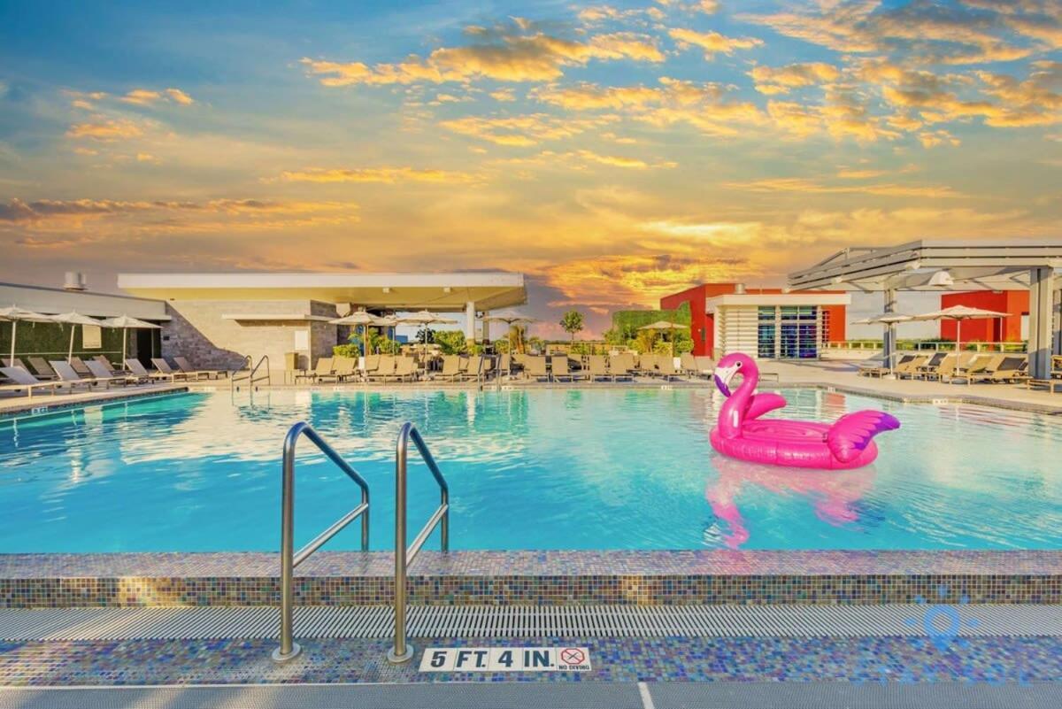 Tropical Oasis - Rooftop Pool- Near Beach - Gym Hollywood Dış mekan fotoğraf
